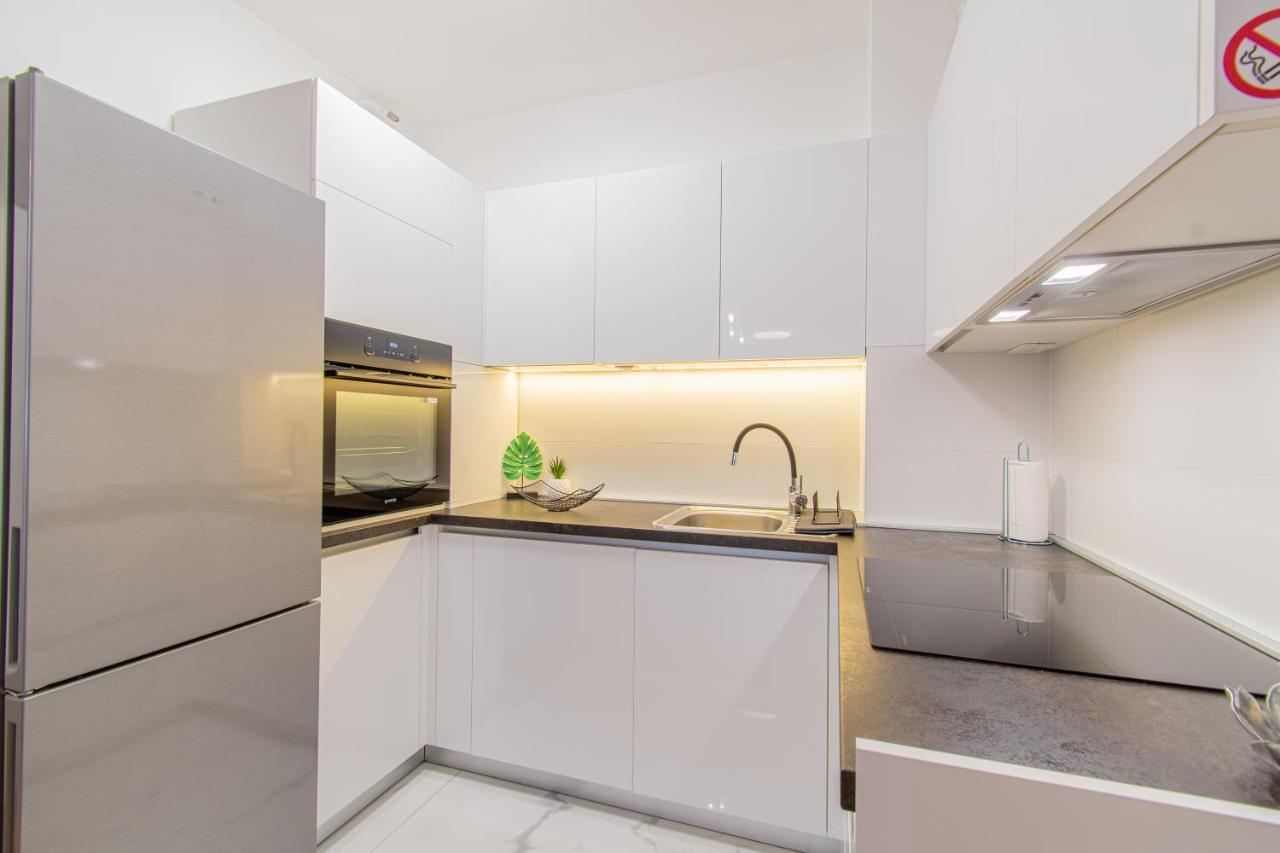 Flexible Selfcheckins 42 - Zagreb - Luxury - Garage Parking - Loggia - Brand New Daire Dış mekan fotoğraf