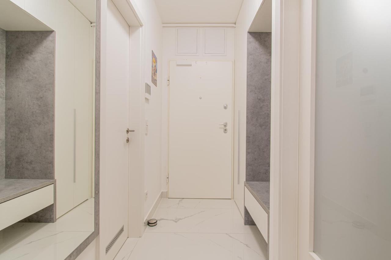 Flexible Selfcheckins 42 - Zagreb - Luxury - Garage Parking - Loggia - Brand New Daire Dış mekan fotoğraf