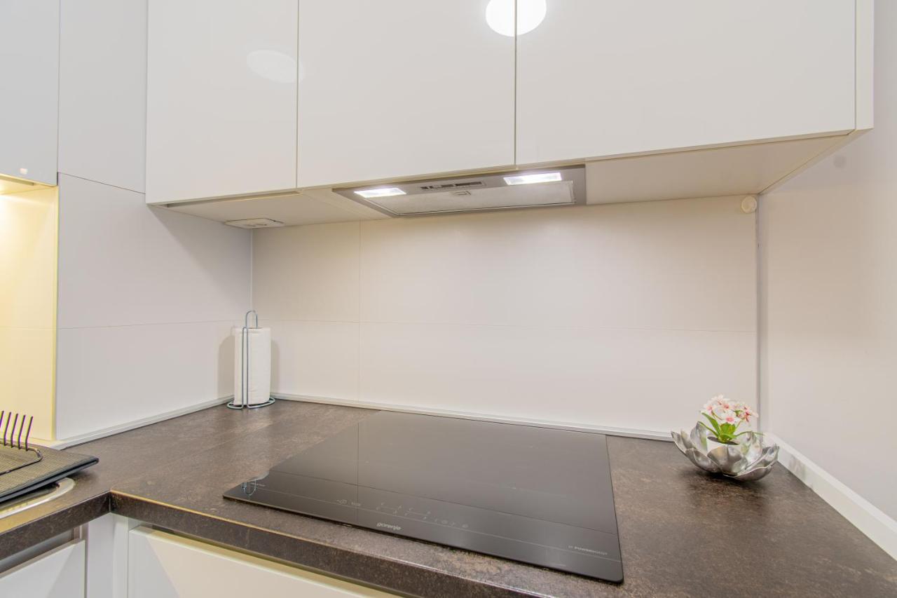 Flexible Selfcheckins 42 - Zagreb - Luxury - Garage Parking - Loggia - Brand New Daire Dış mekan fotoğraf